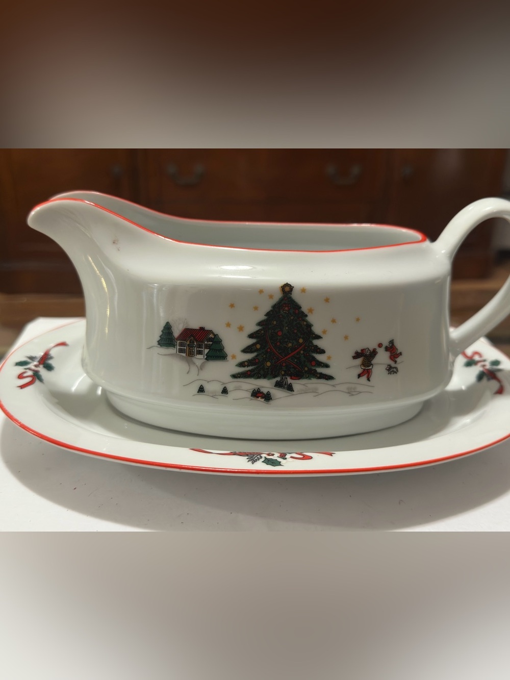 KOPIN Christmas Pleasure Gravy Boat w/ Underplate Porcelain Holiday Village